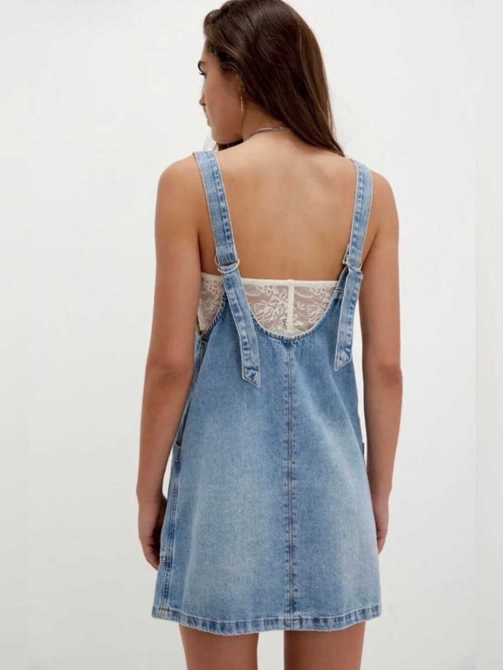 WE THE FREE - High Roller Skirtall in light denim - Picture 2 of 5